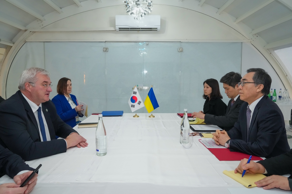 조태열 장관, G7 외교장관회의 계기 한-우크라이나 외교장관회담 개최